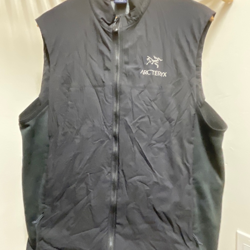 Arc’teryx mens sport vest Size medium